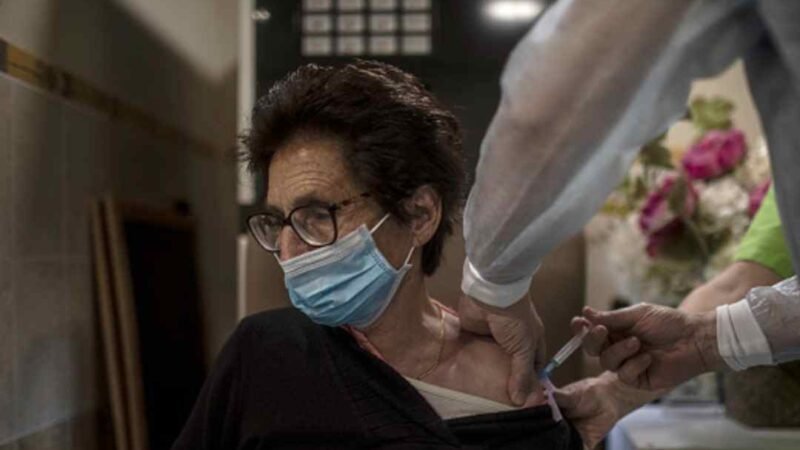 ACUERDO CON PFIZER PERMITIRÁ A PAÍSES POBRES INICIAR VACUNACIÓN EN FEBRERO: OMS