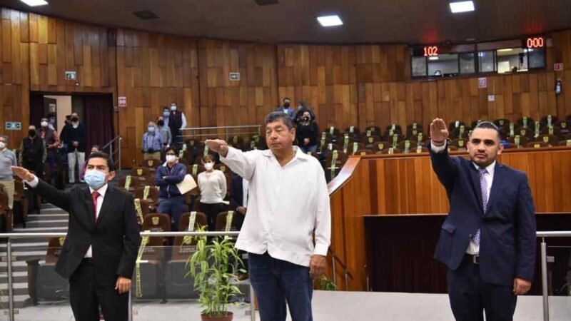 ANTE EL PLENO, RINDEN PROTESTA DE LEY TRES NUEVOS DIPUTADOS