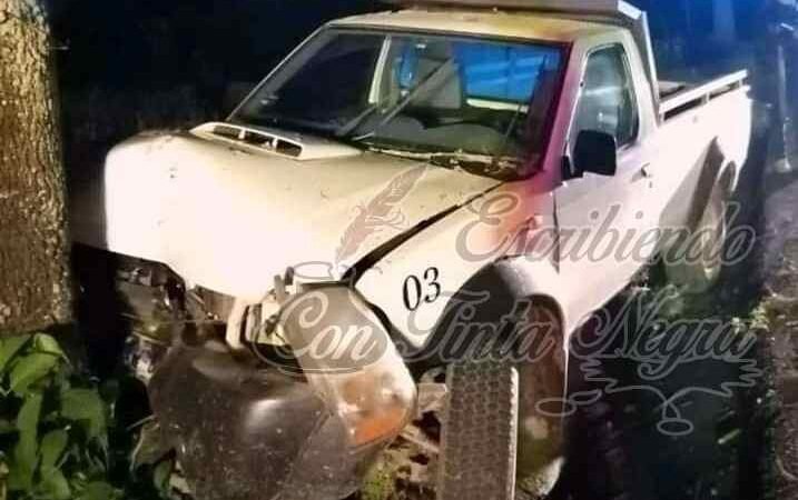 CHOCA EMPLEADO DE OBRAS PÚBLICAS DE COSCOMATEPEC