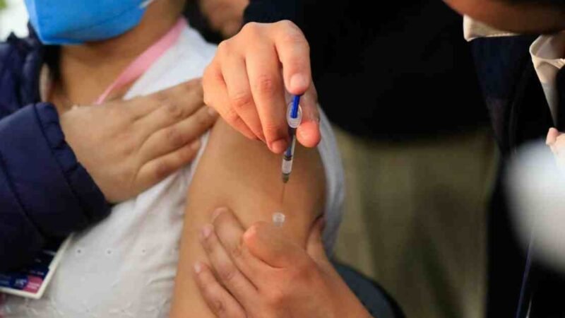 MÁS DE 5 MIL PERSONAS HAN PRESENTADO REACCIÓN A VACUNA CONTRA COVID-19: SSA