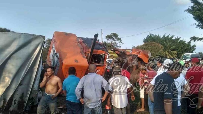 VUELCA TRAILER EN CUITLÁHUAC