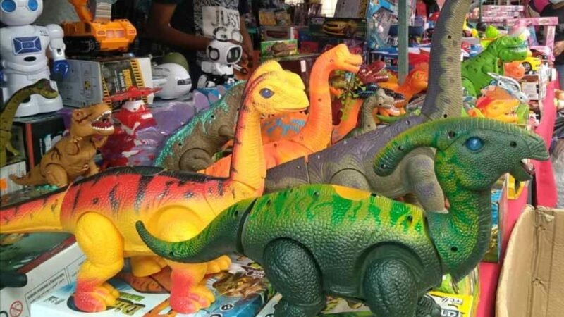 INSTALAN TIANGUIS DEL JUGUETE