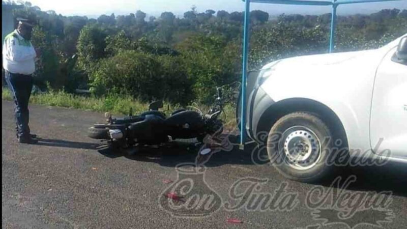 CAMIONETA CHOCA CONTRA MOTO