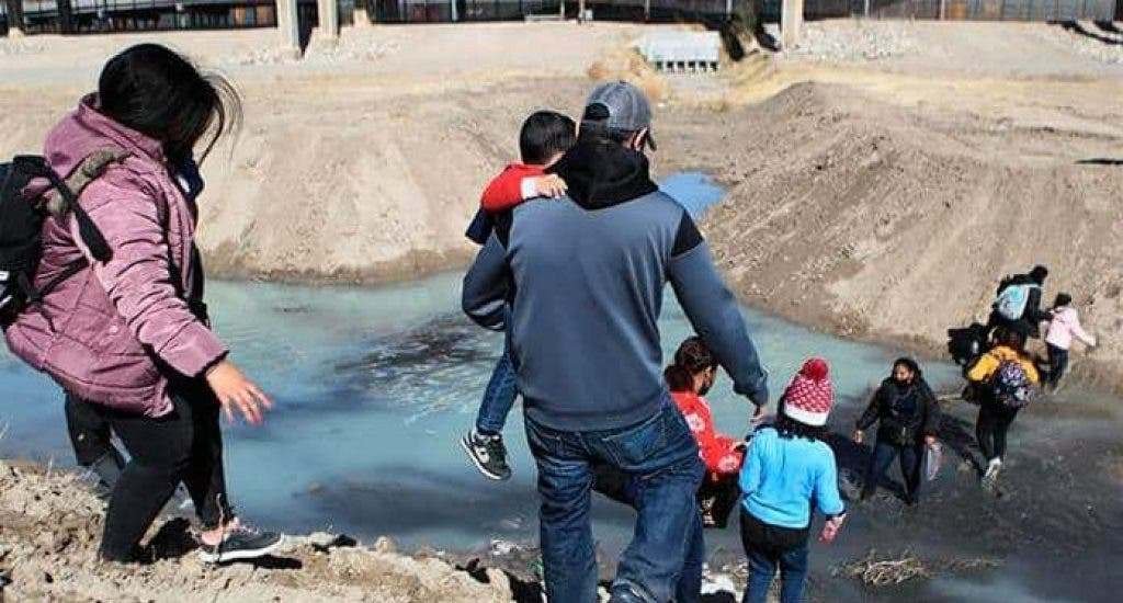 POR RESTRICCIONES VIGENTES, MÉXICO PIDE A MIGRANTES NO IR A LA FRONTERA CON EEUU