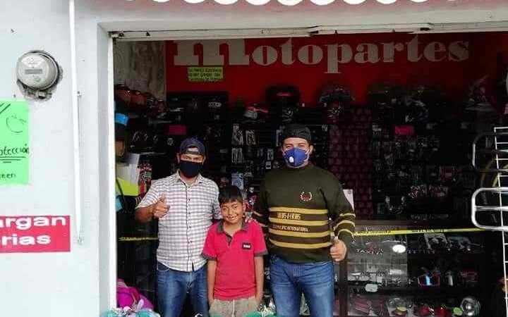 REALIZAN COLECTA CON CAUSA