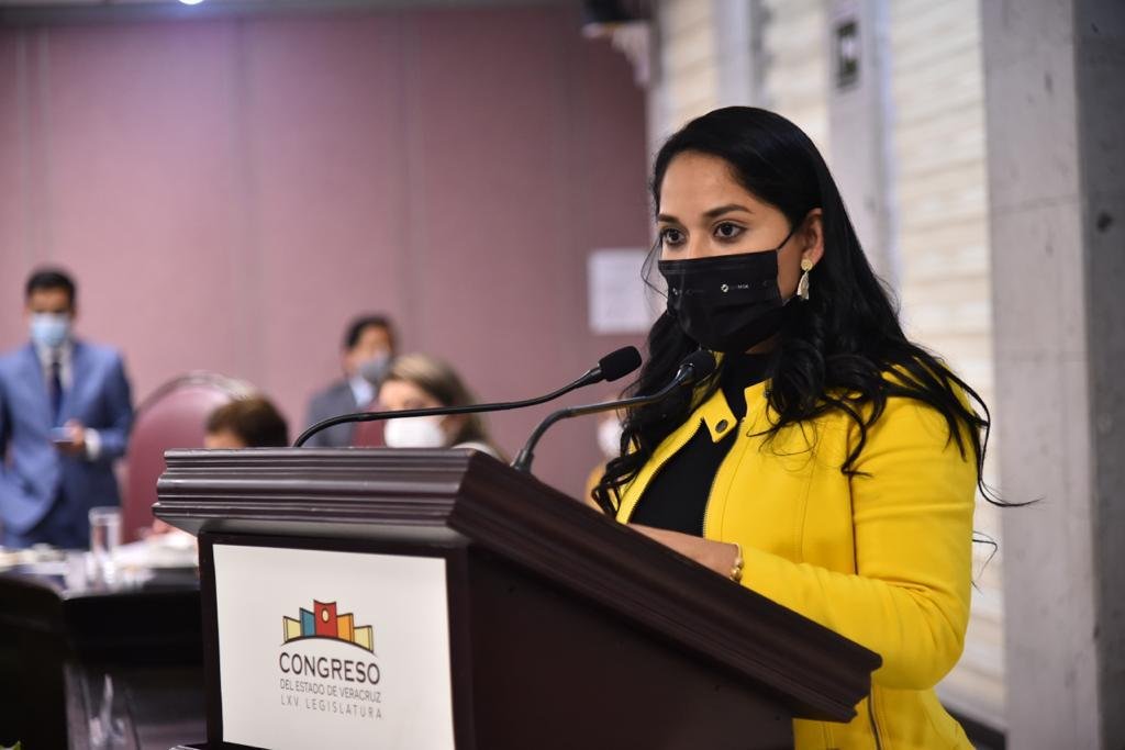 PROPONE DIPUTADA KRISTEL HERNÁNDEZ INICIATIVA QUE COMBATE LA DESERCIÓN ESCOLAR