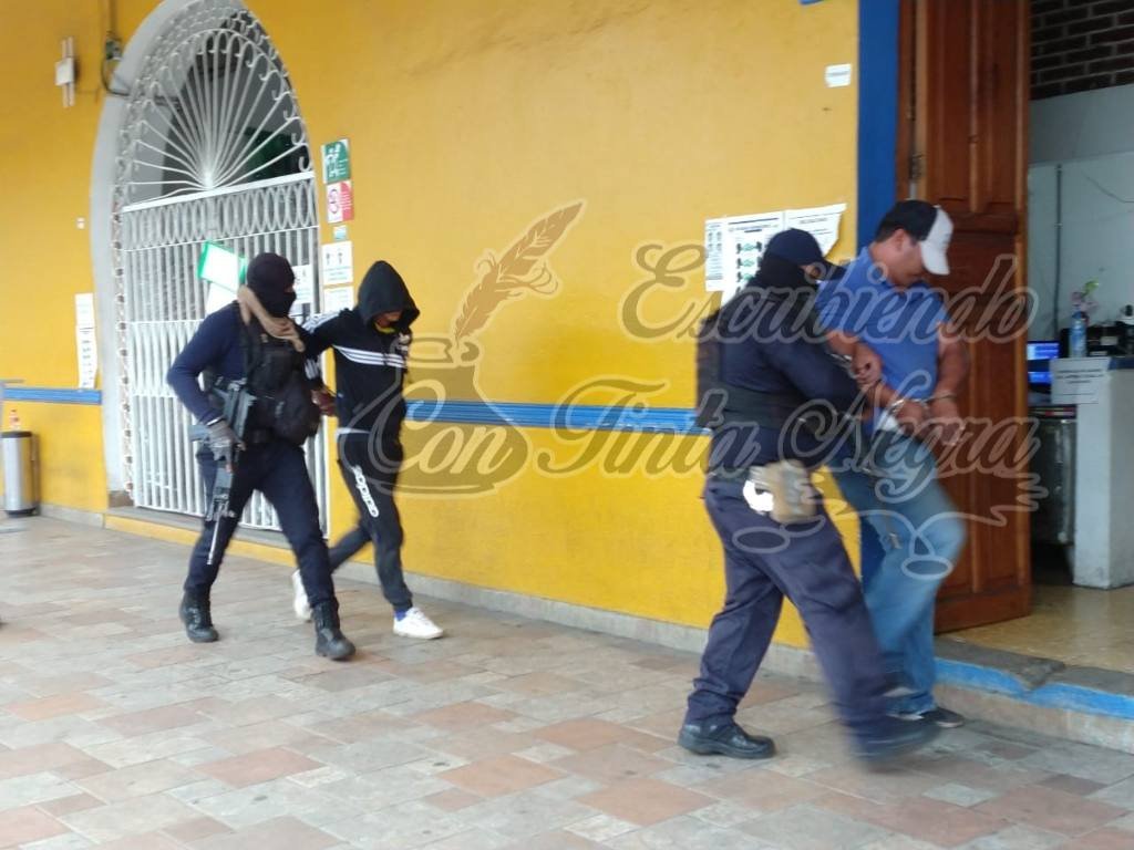 DESARTICULAN BANDA DE ROBA AUTOS