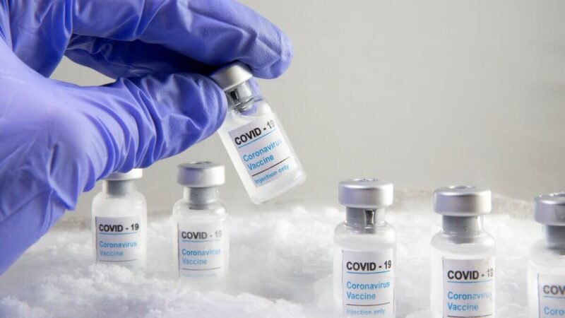 EMPLEADO DESCONECTA ‘REFRI’ Y ECHA A PERDER MIL 160 VACUNAS CONTRA COVID