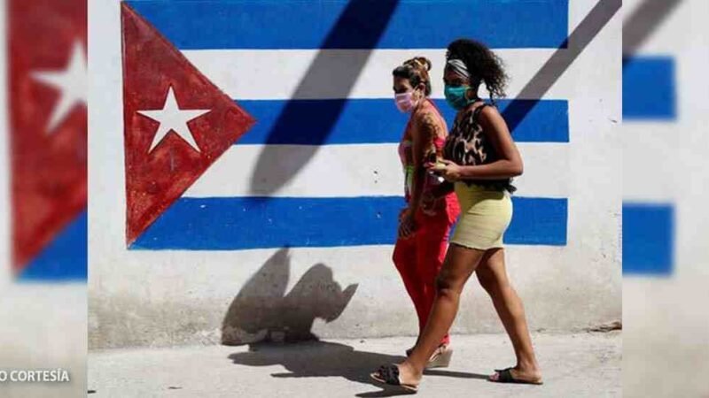 CUBA OFRECE VACUNAR CONTRA COVID-19 A TURISTAS QUE VISITEN LA ISLA
