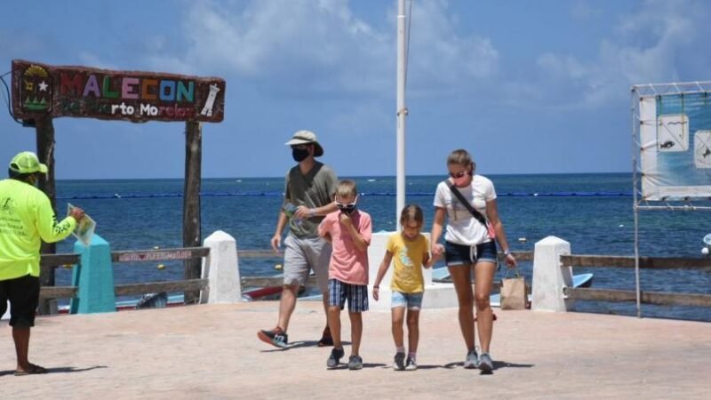 CAE TURISMO INTERNACIONAL EN MÉXICO 44.3% EN 2020 POR COVID-19: INEGI