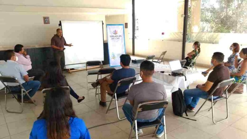 VAN POR “RUTA DEL CAFÉ” EN IXHUATLÁN