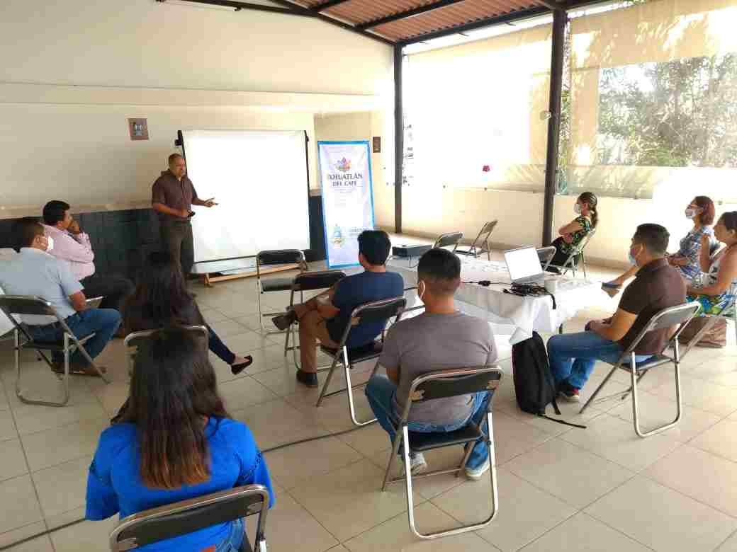 VAN POR “RUTA DEL CAFÉ” EN IXHUATLÁN
