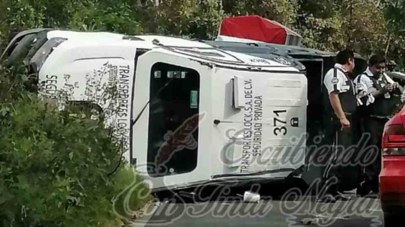 VUELCA CAMIONETA DE VALORES