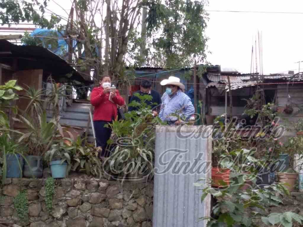 ALFREDO BONILLA LE QUITA CASA A MUJER DE COSCOMATEPEC