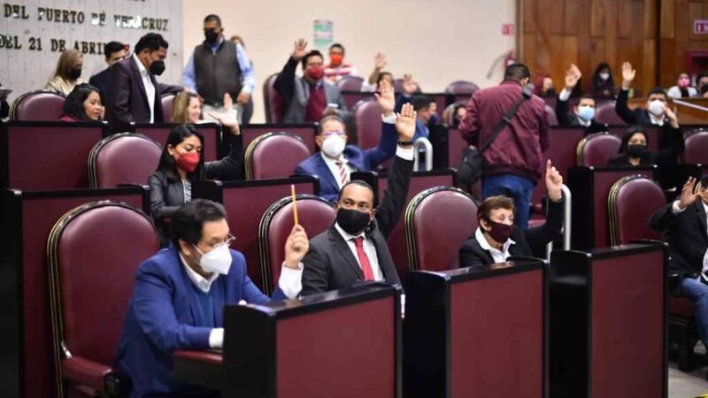 AUTORIZA CONGRESO AMPLIACIÓN PRESUPUESTAL AL OPLE, FISCALÍA, UV Y TEV