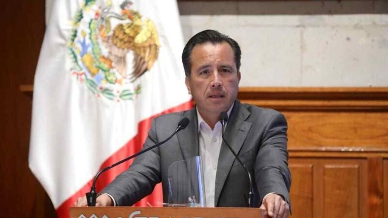 PRÓXIMO CICLO ESCOLAR PODRÍA SER PRESENCIAL; GOBERNADOR