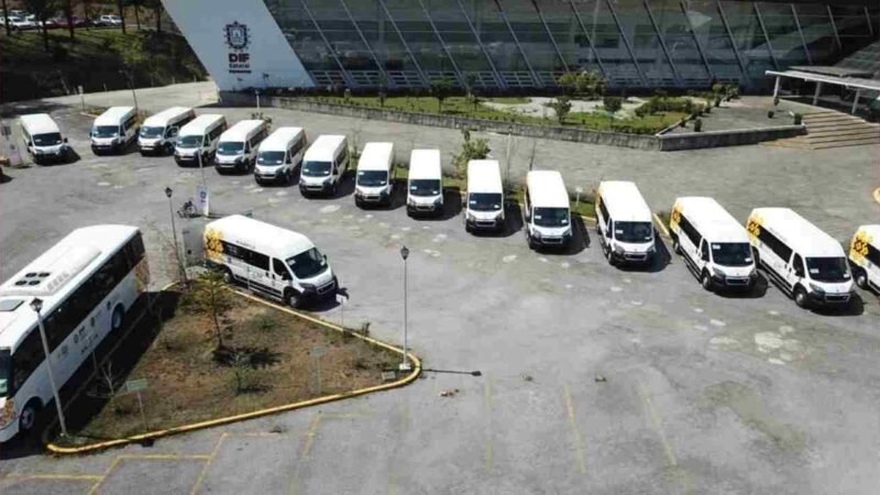 ENTREGAN AMBULANCIA ADAPTADA A HUATUSCO