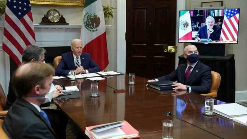 EU TRATARÁ A MÉXICO “COMO UN IGUAL”, DICE BIDEN A AMLO EN PRIMERA REUNIÓN VIRTUAL