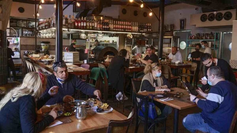 ISRAEL REGRESA CASI A LA NORMALIDAD CON REAPERTURA DE LA MAYOR PARTE DE SU ECONOMÍA