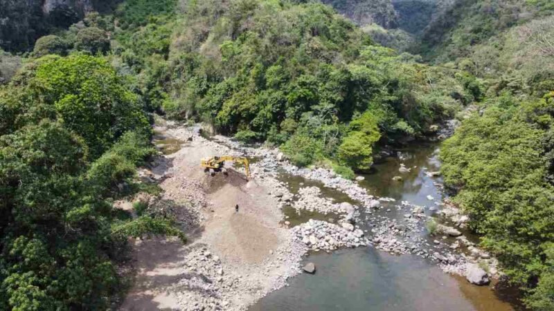 AVANZA OBRA EN XOPILAPA