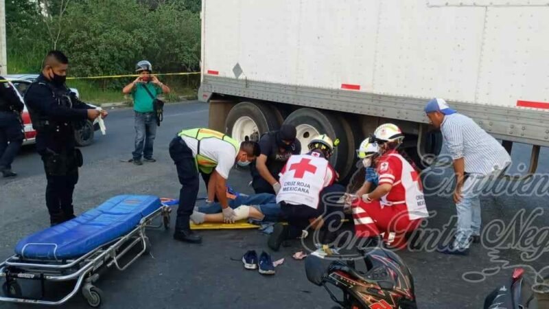 IMPACTA MOTOCICLISTA CONTRA TRAILER