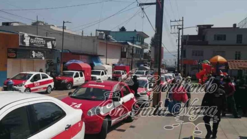 TAXISTAS PROTESTAN CONTRA TERRANOVA Y CANCELAN RUTA