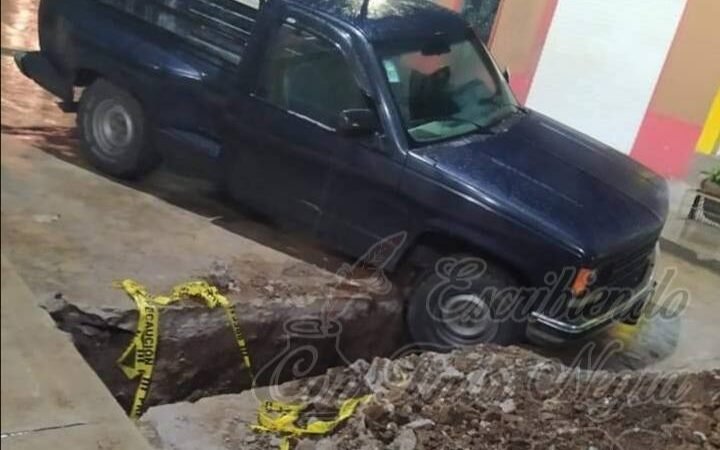 ALCALDESA DESTROZA CALLES DE CHOCAMÁN