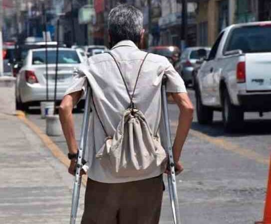 ABANDONAN A ADULTOS MAYORES