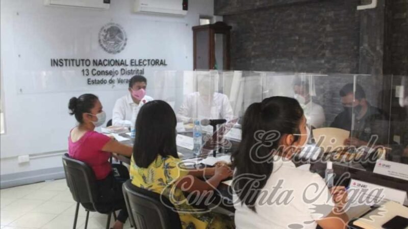 PARTIDOS LE QUITAN FUNCIONARIOS DE CASILLA AL INE