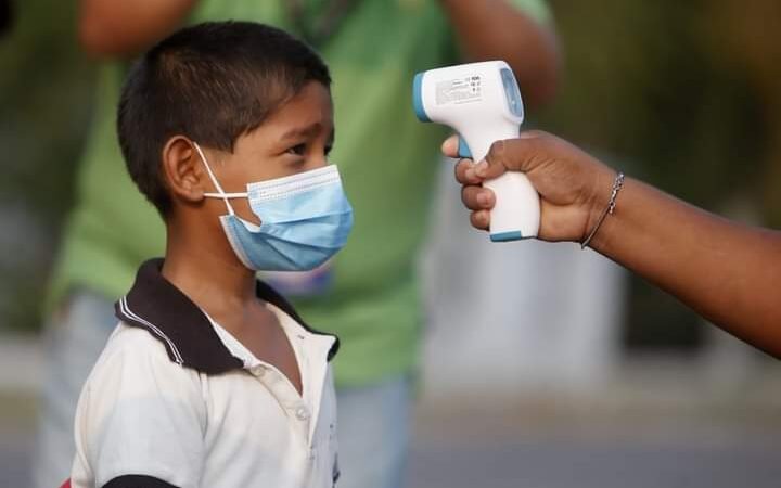 PADRES NO QUIEREN EL REGRESO A CLASES