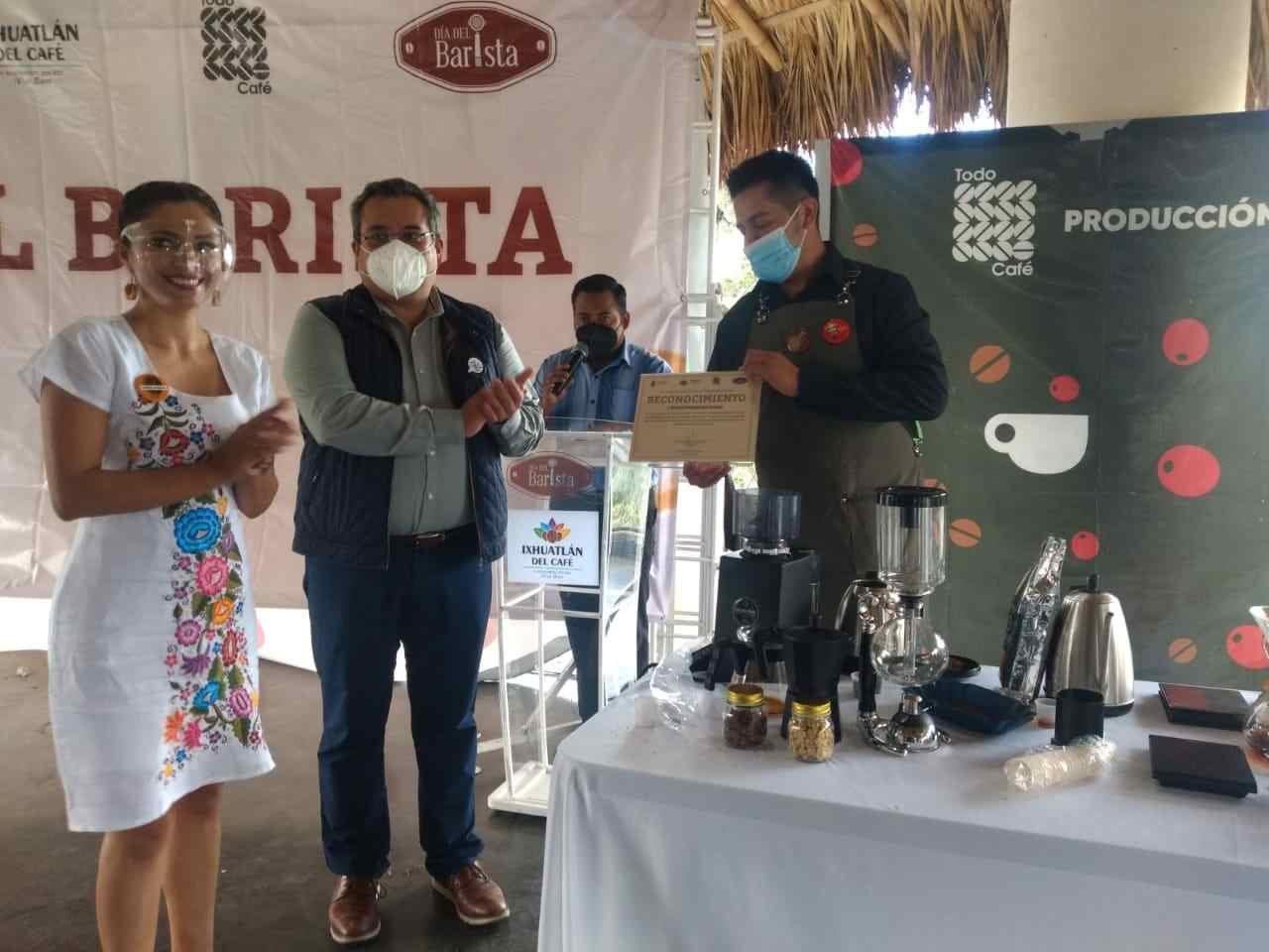 CELEBRAN DÍA DEL BARISTA EN IXHUATLÁN