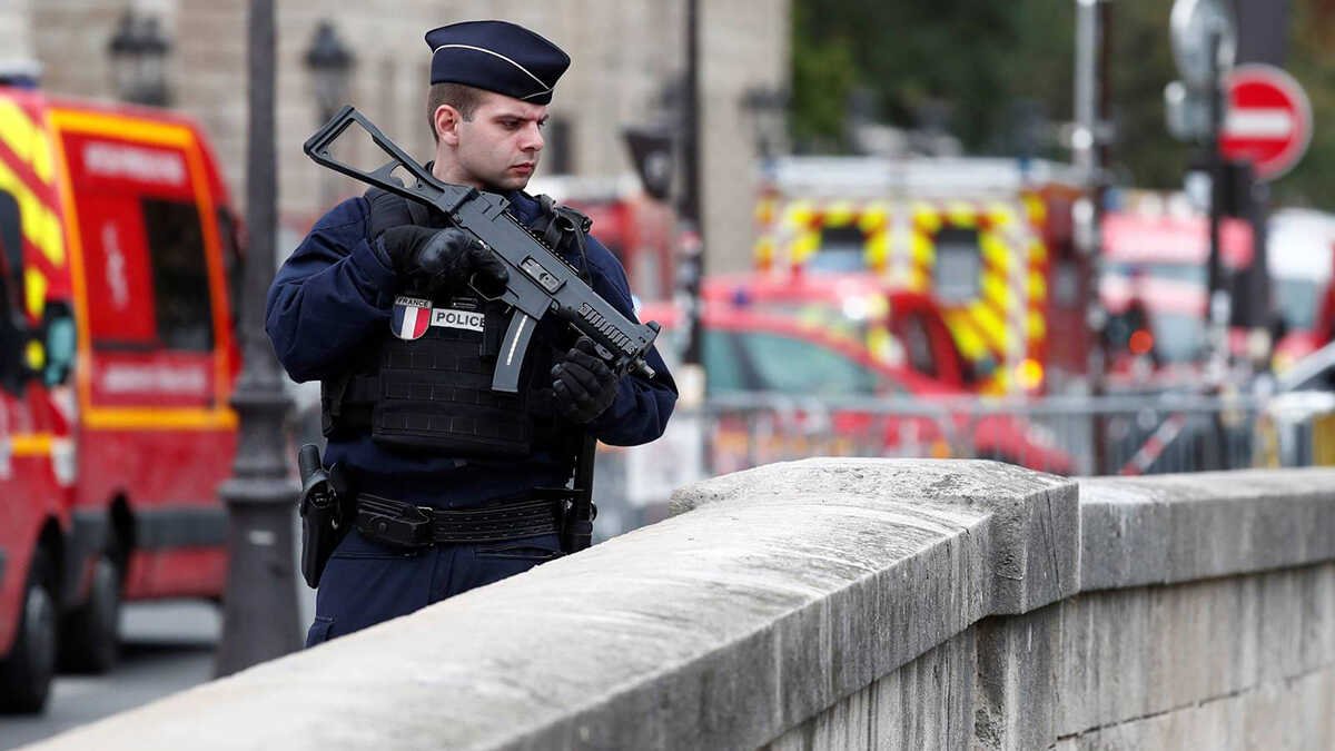 FRANCIA DETIENE A 5 MUJERES EN UNA OPERACIÓN ANTITERRORISTA