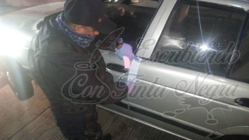 POLICÍA RECUPERA AUTO ROBADO