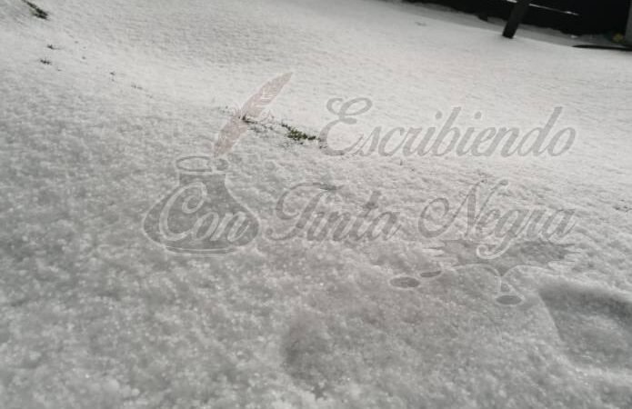 CAE GRANIZADA EN FALDAS DEL VOLCÁN