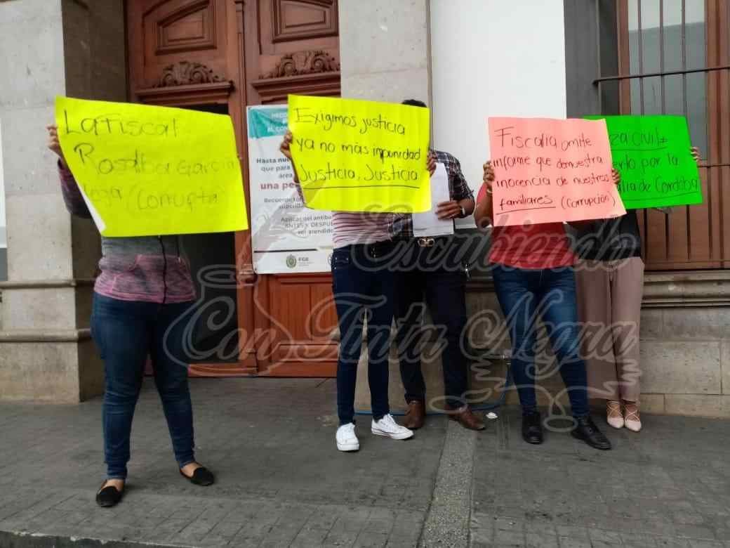 LLUEVEN DENUNCIAS CONTRA FUERZA CIVIL