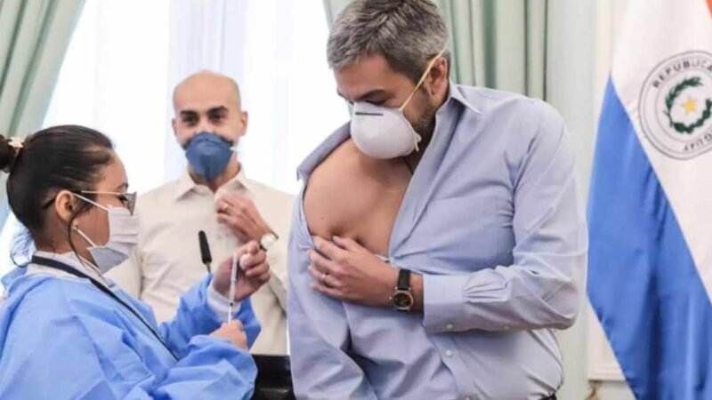 PARAGUAY SUSPENDE VACUNA COVID DE ASTRAZENECA EN MENORES DE 55 AÑOS