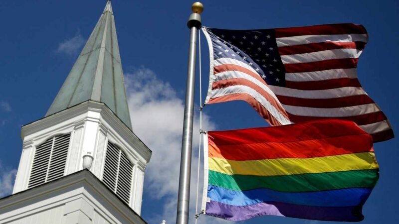 EEUU AUTORIZA A SUS EMBAJADAS IZAR LA BANDERA DEL ORGULLO LGBT