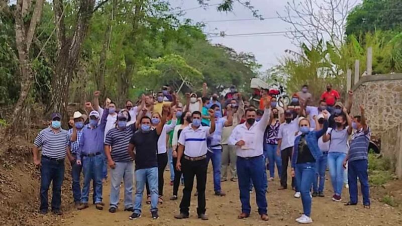 JORGE GARCÍA SE REGISTRA POR EL PARTIDO CARDENISTA