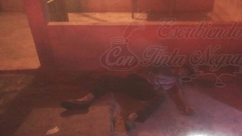 SE MATA AL CAER DE SU PROPIA ALTURA