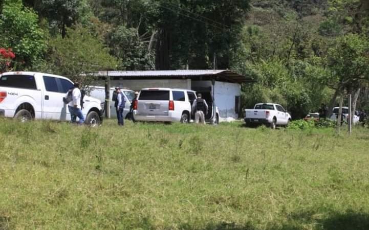 ENCUENTRAN 8 CUERPOS EN FOSA CLANDESTINA
