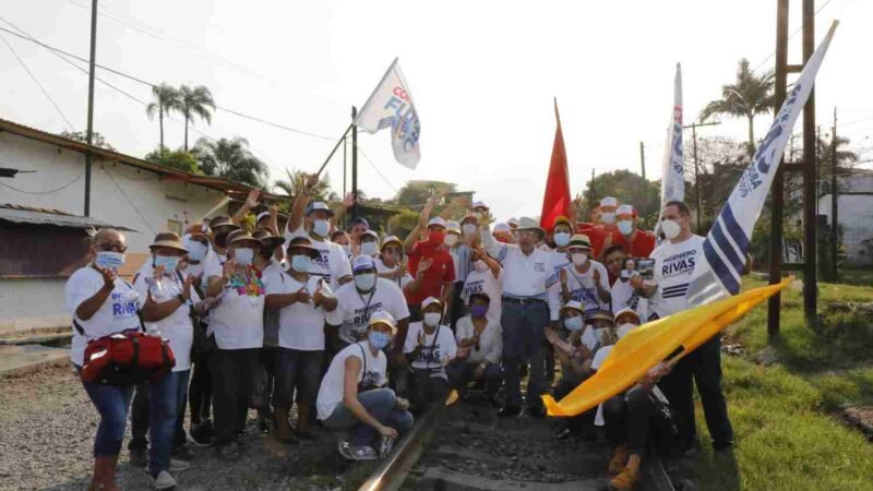 CORDOBESES RECIBEN CON ENTUSIASMO A GUILLERMO RIVAS