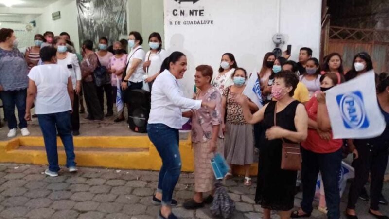 VAMOS A CONSTRUIR UN MEJOR TOMATLÁN; TERE ZUCCOLOTTO