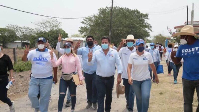 4T AHUYENTA INVERSIONES; SANTIAGO MORALES