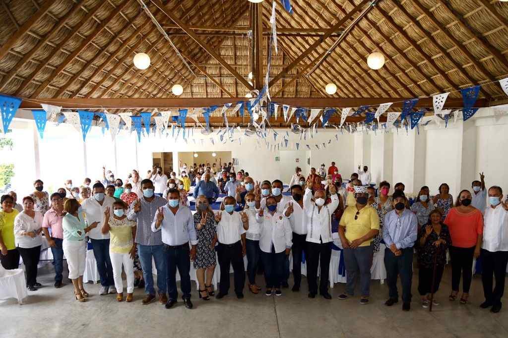 GOBIERNO AGRAVIA A LOS MAESTROS