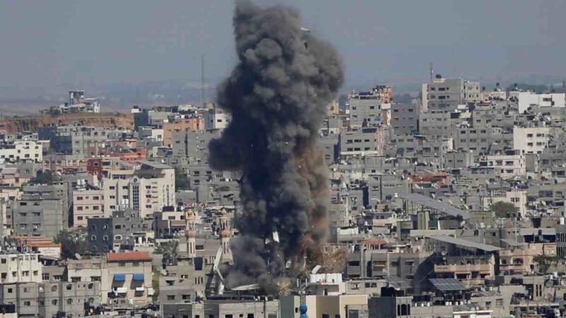 SOLDADOS ISRAELÍES ENTRAN A LA FRANJA DE GAZA PARA COMBATIR A HAMÁS
