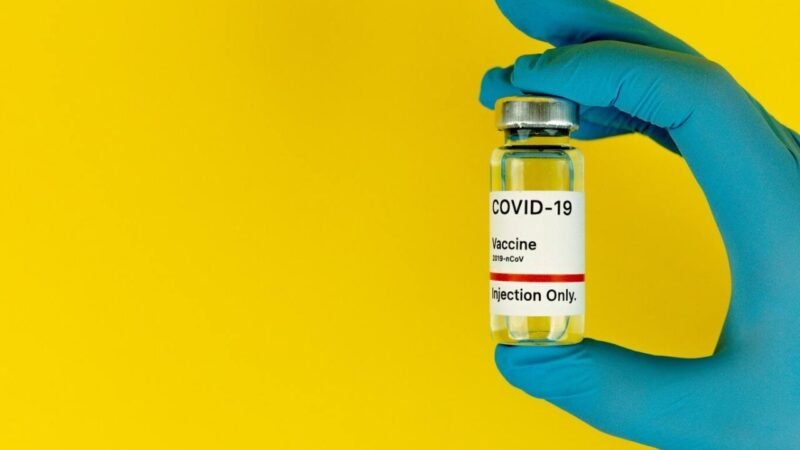 PRIMER LOTE DE VACUNAS ASTRAZENECA ENVASADO EN MÉXICO ESTARÍA LISTO EL 24 DE MAYO