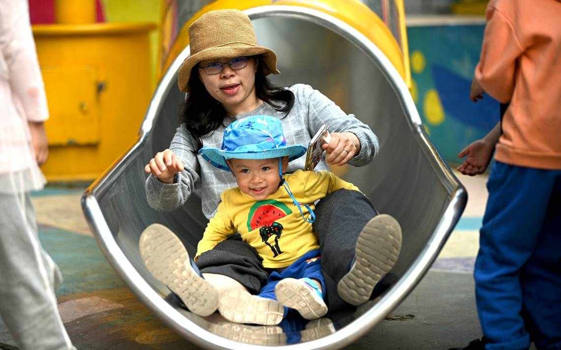 CHINA AUTORIZA TRES HIJOS POR FAMILIA