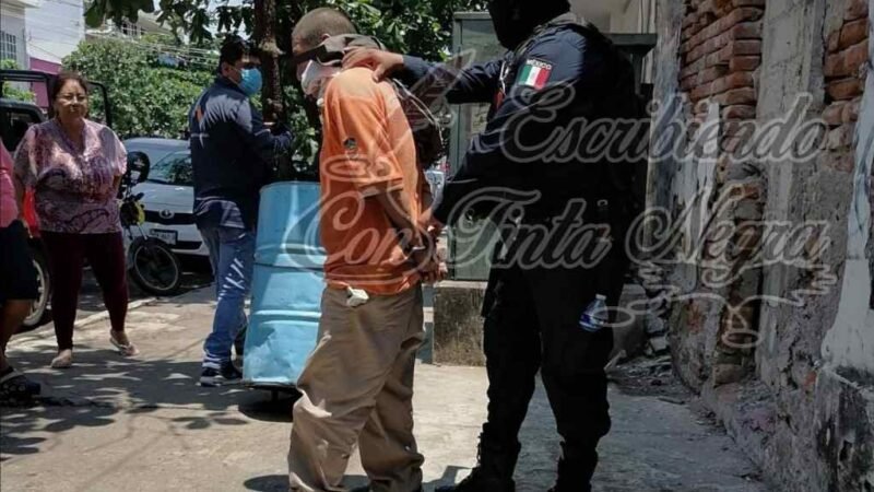 SORPRENDEN A BARRENDERO ABUSANDO DE SUS NIETOS