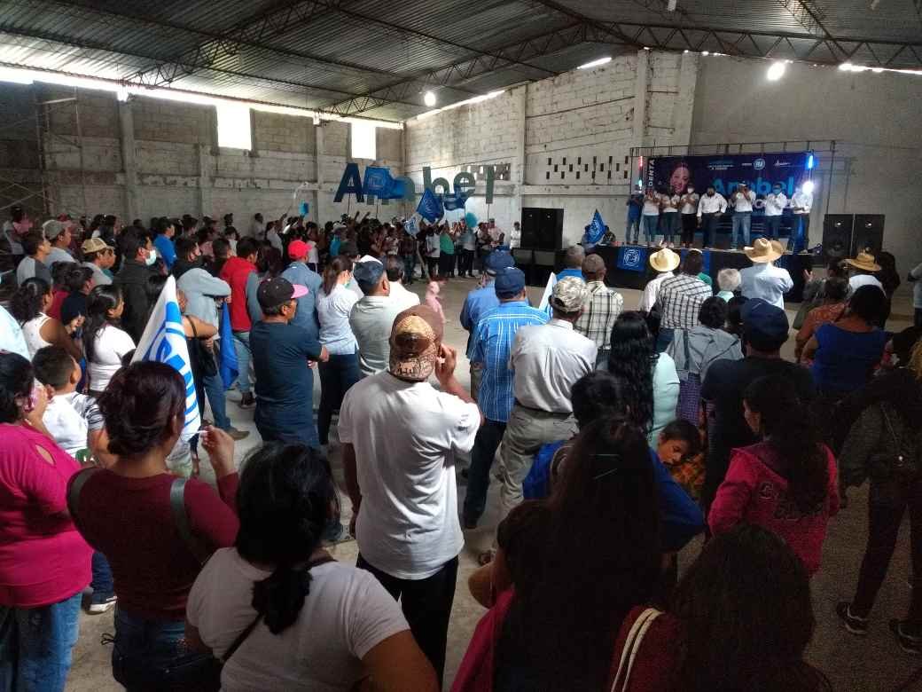 MÁS UNIDOS Y FUERTES CON ANABEL DOMÍNGUEZ