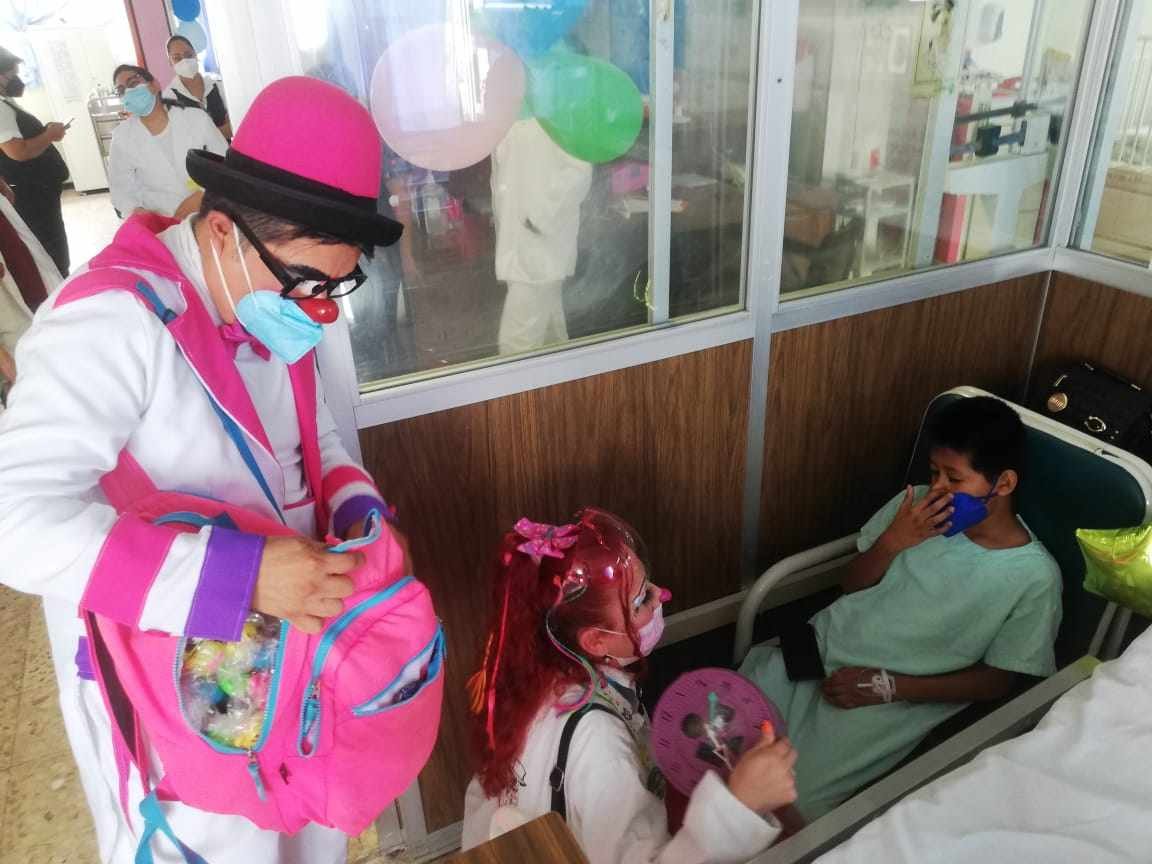 FESTEJAN EL DÍA DEL NIÑO EN HOSPITALES DEL IMSS